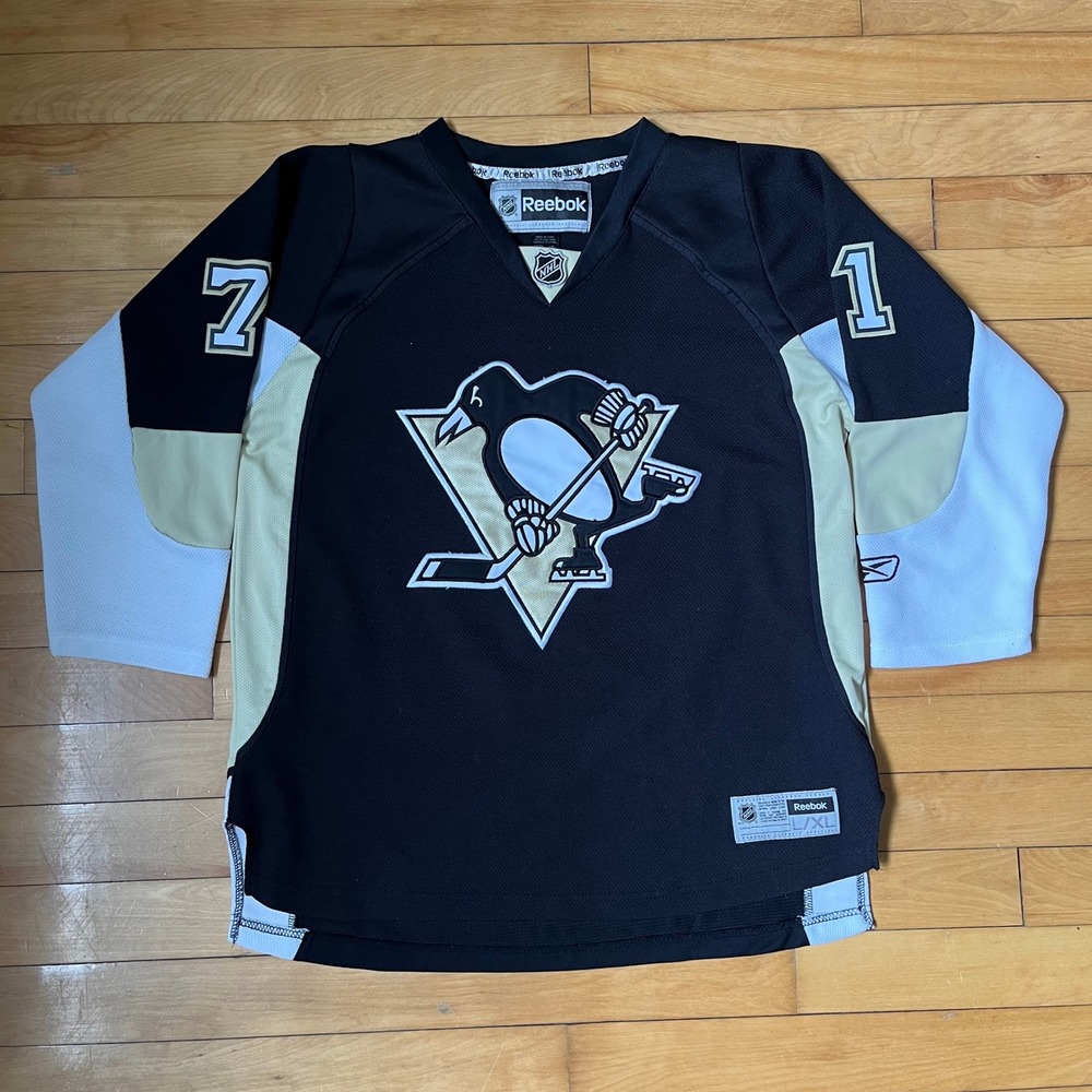 Reebok NHL Pittsburgh Penguins Malkin 71 Youth L/XL Hockey Jersey Black Gold